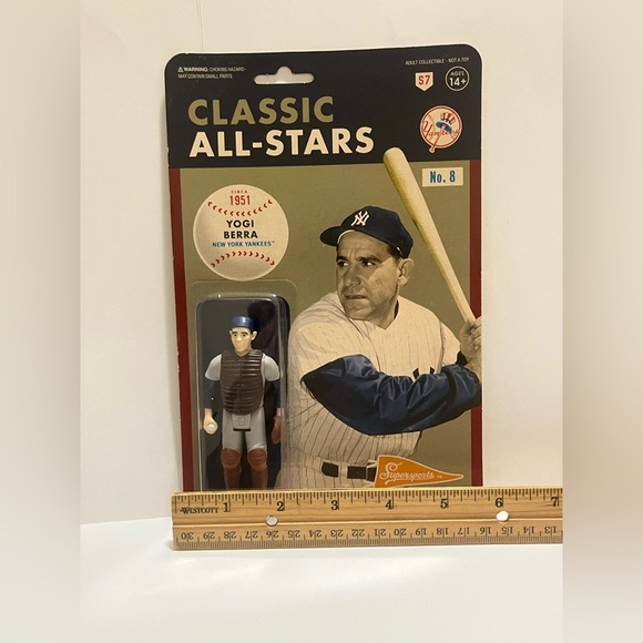 YOGI BERRA MLB Classic All-Stars 1951 NY Yankees Figure - Picture 9 of 9